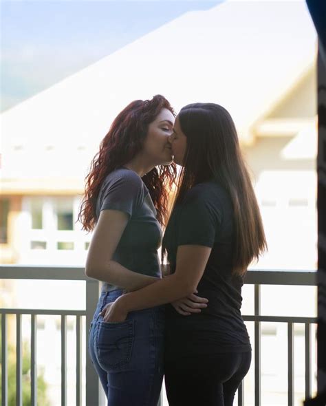 lesbian kissing videos|two attractive lesbian girlfriends passionately kissing and。